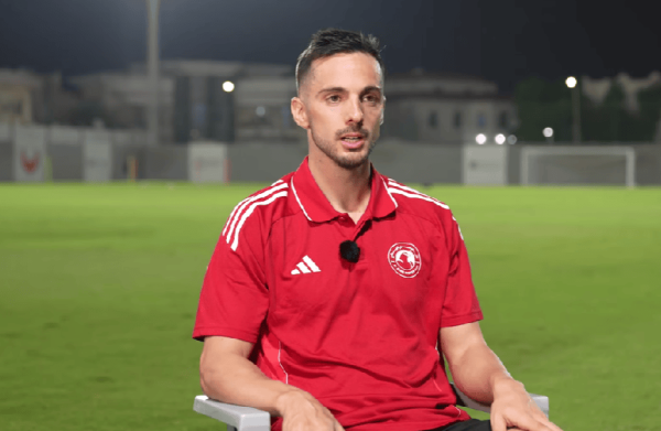 升利配 萨拉维亚: 梅西是个天才, 他所拥有的水平令人难以置信